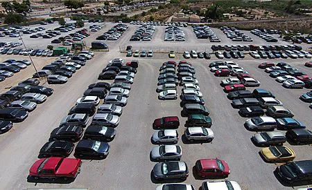 Buitenparkeerplaats Luchthaven Alicante